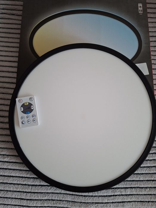 Plafon brilo z pilotem