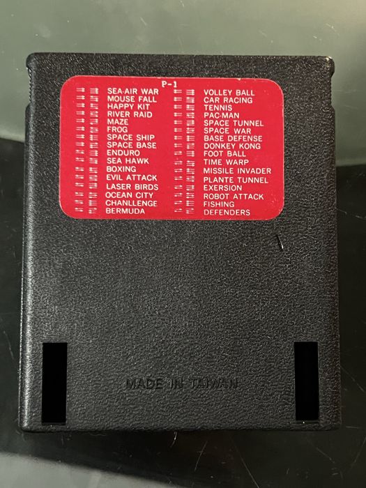 Atari 2600 sem cabos sem comando com jogo raro