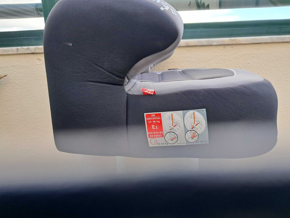 Vendo duas cadeira de carro para crianças 6-12 anos