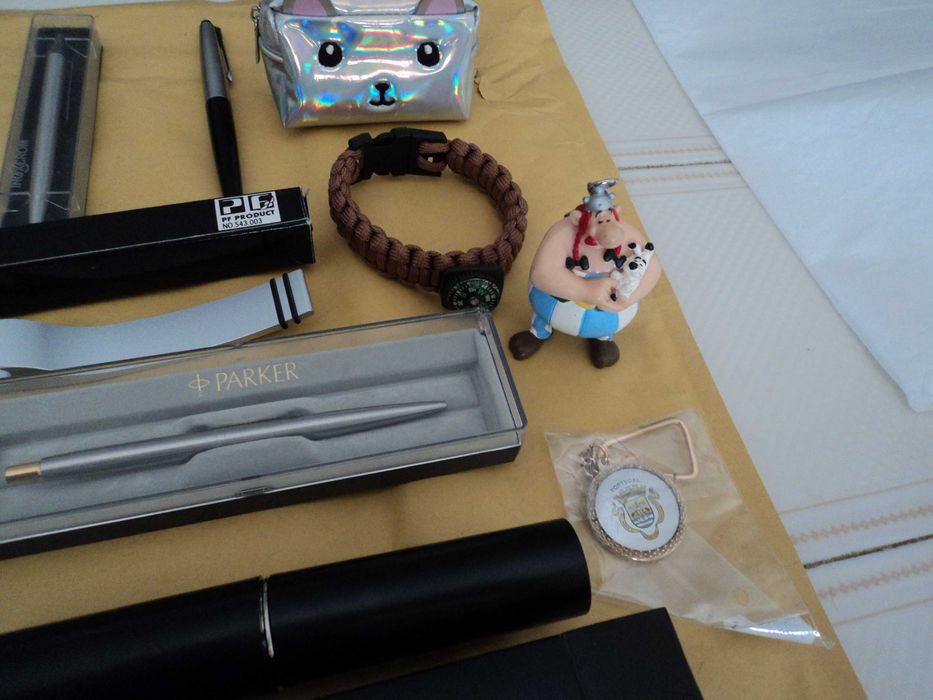 Lote de canetas PARKER e outros artigos