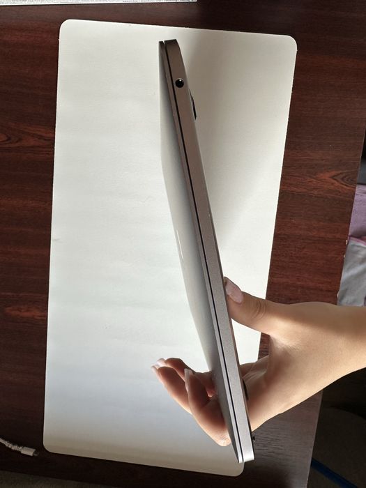 MacBook Pro 2016 8 RAM 256 Gb