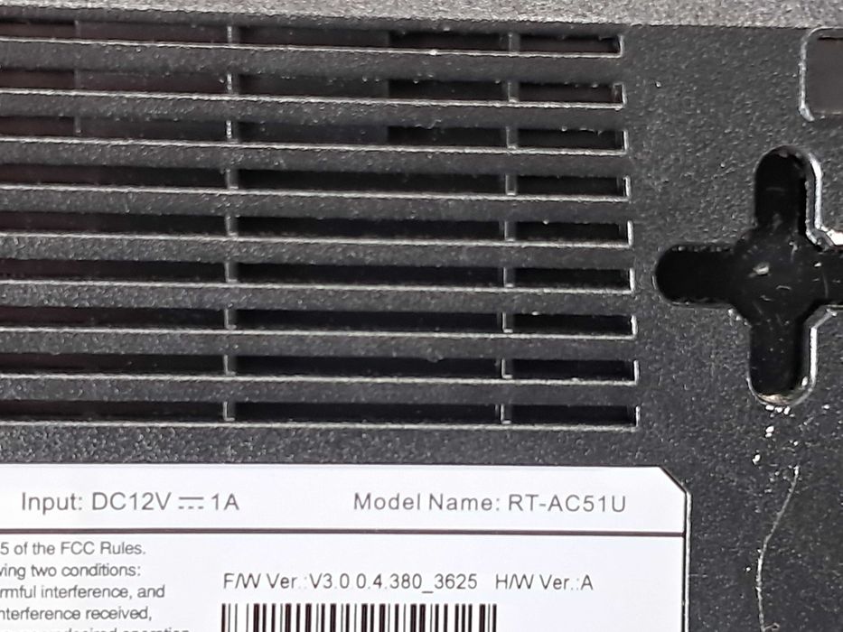Router Asus RT-AC51U