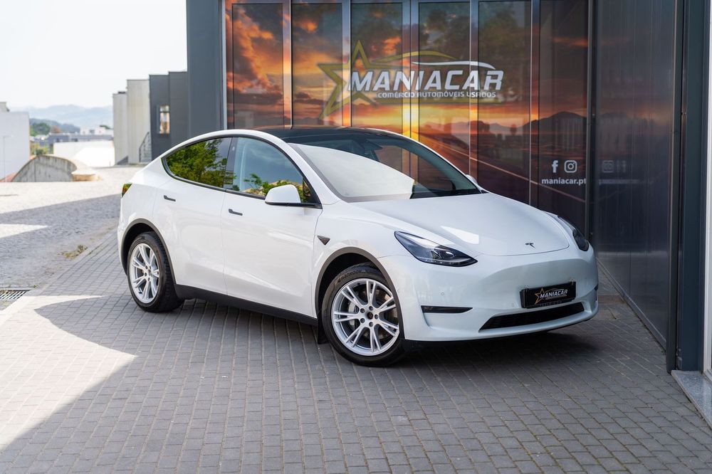 Tesla Model Y Long Range Dual Motor AWD