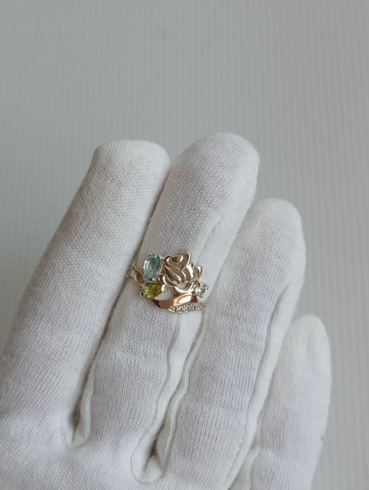 Каблучка зі срібла 925 та з природнім каменем топаз,гранат та  з фіані