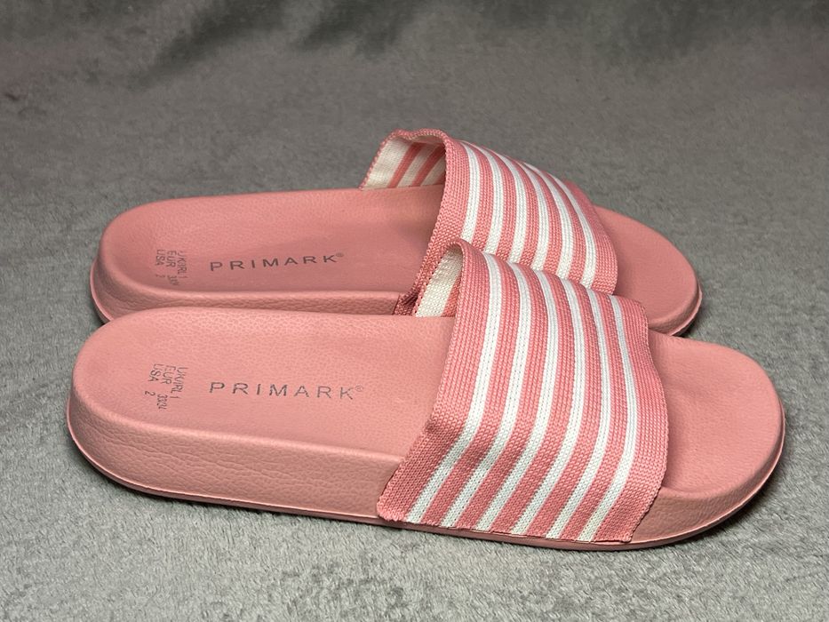 Дитячі тапочки .