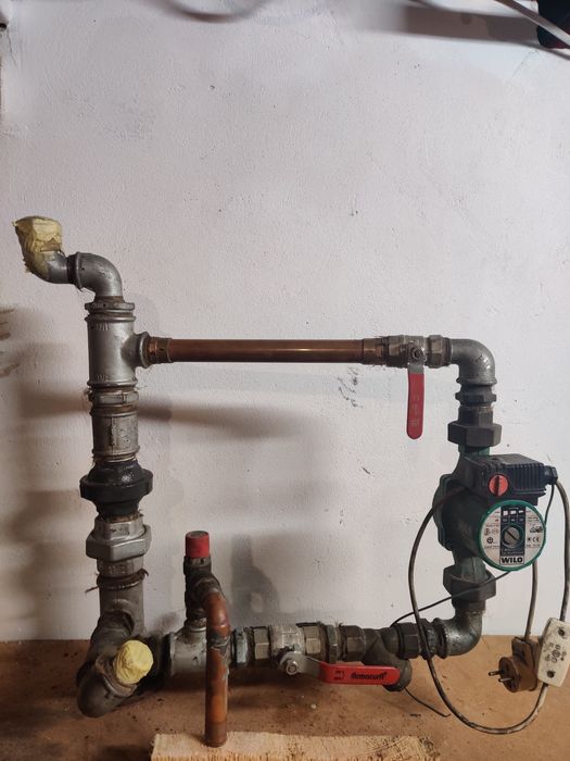 Zestaw z zaworem różnicowym