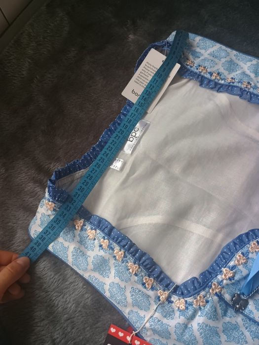 Sukienka bawarska Dirndl tradycyjny strój ludowy