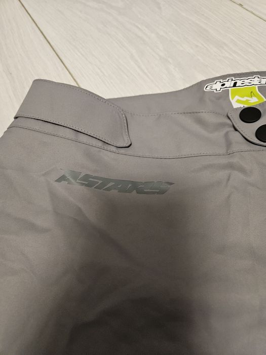 Нові оригінальні шорти Alpinestars 34р