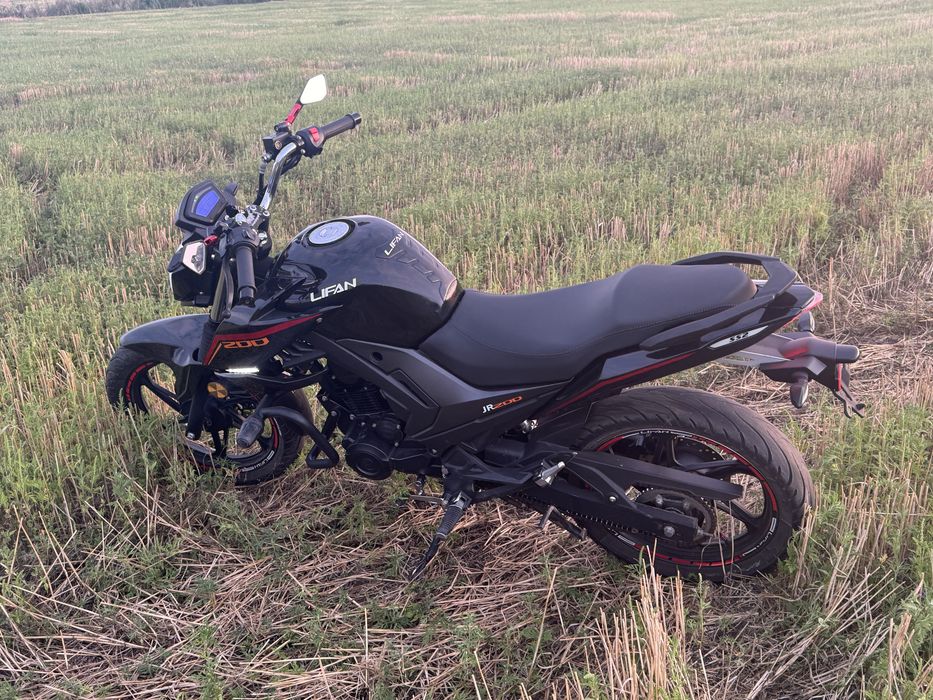 Продам Lifan JR 200