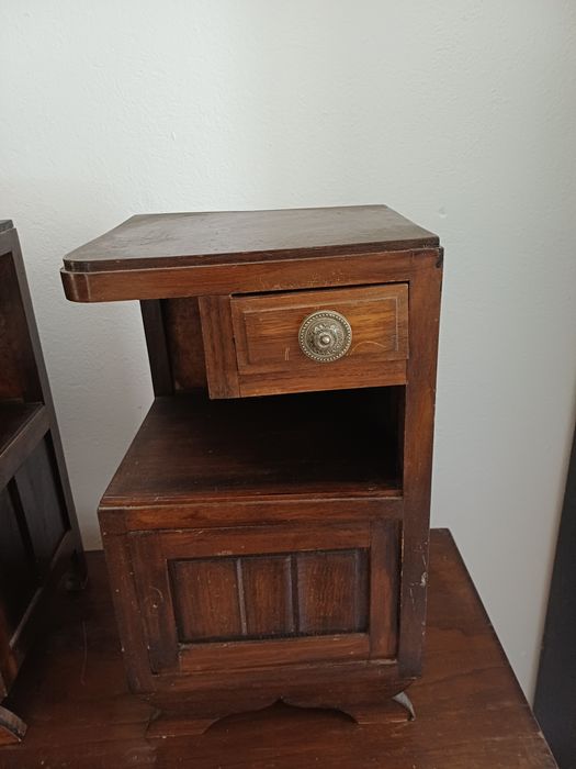 Mesa de cabeceira