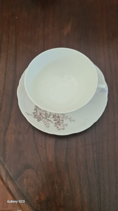 3 chávenas de chá e açucareiro lindíssimos