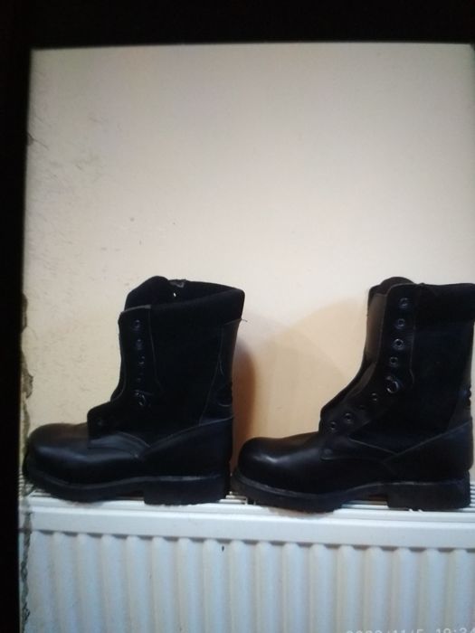 Берцы кожаные 43 р.