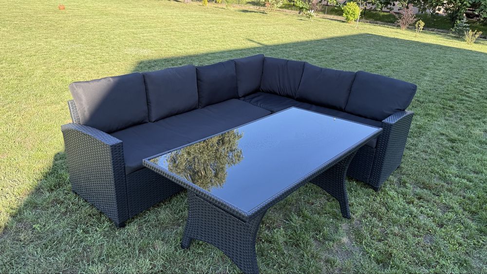 Meble ogrodowe czarne rattan