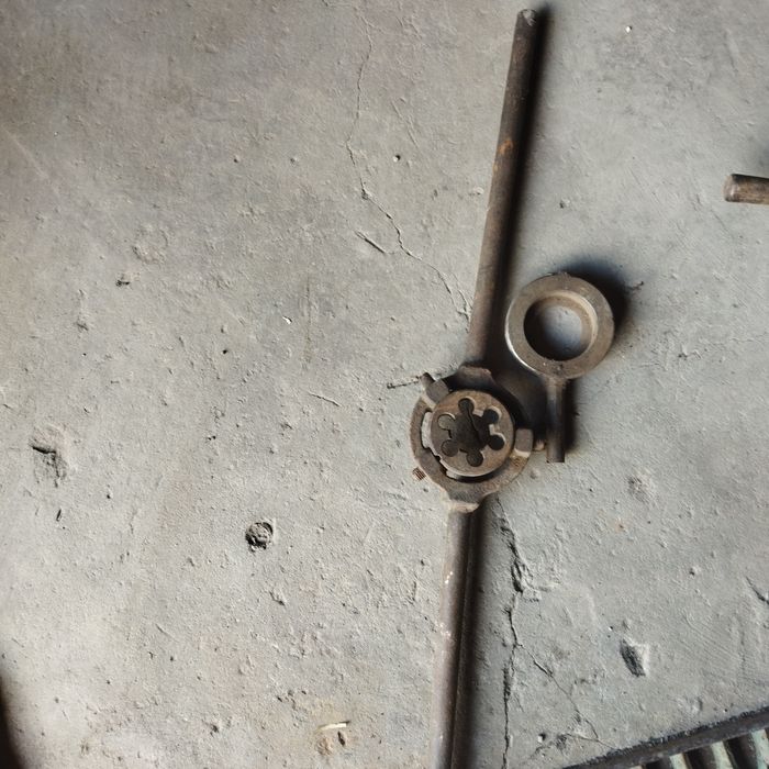 Клупп для нарезки резьбы