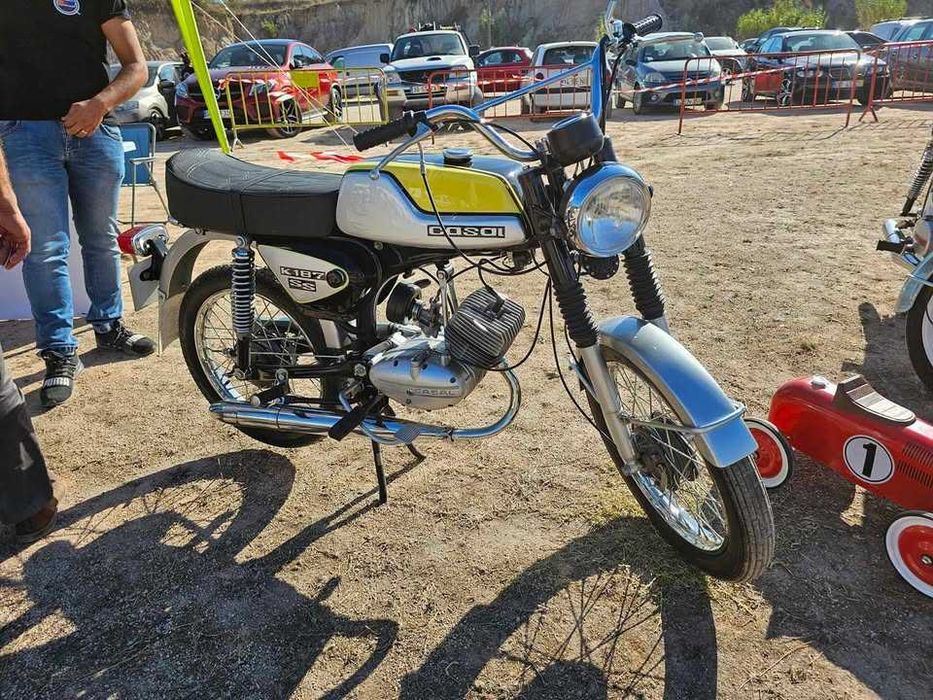 Casal K187SS 5V Ano 1976