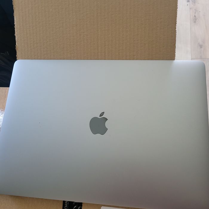 Matryca Macbook 1990