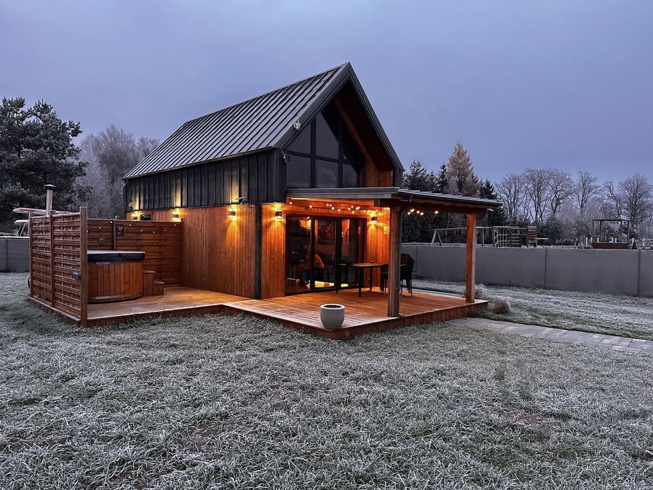 Stodoła Janusz z balią nad jeziorem