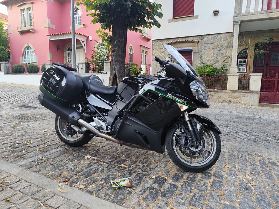 Kawasaki GTR