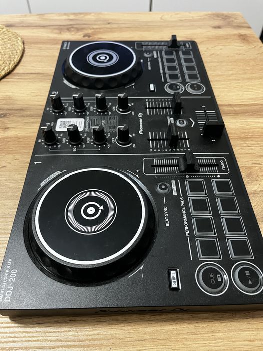 Konsola Pioneer DDJ-200