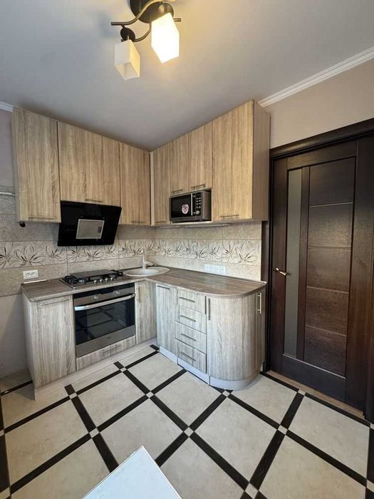 2-к де все поруч: школа, садок, транспорт в радіусі 5 хвилин ID: 4118