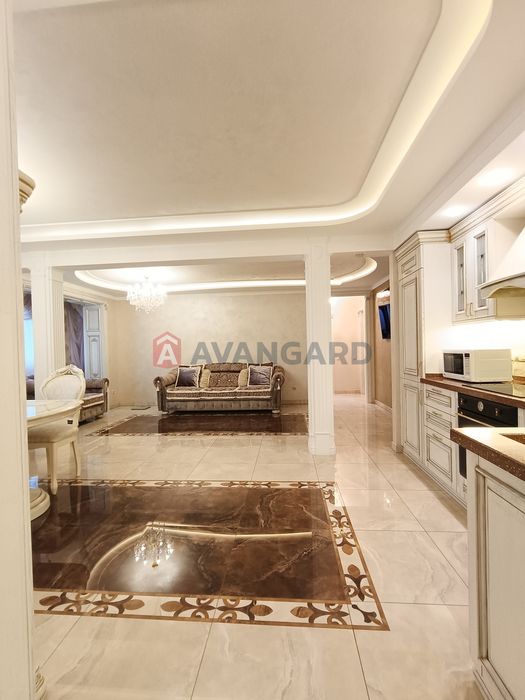 3-х комнатная квартира ж/м Покровский (Красный камень, Парус)!