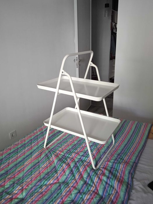 Mesa de apoio dobrável  com 2 tabuleiros