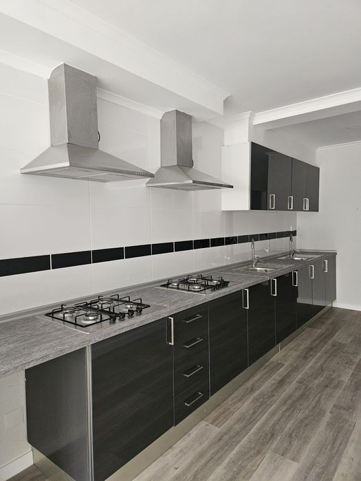 Título: Quartos mobilados – Montijo centro – despesas incluídas

Descr