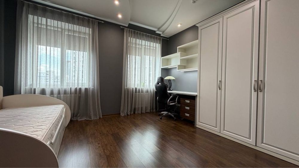 Квартира 136м2 Дом Крейнина, Центр