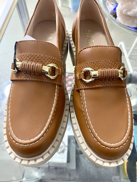 Sapatos castanhos “SUA CIA, by Ana Castella”