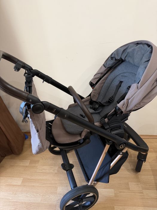 Roan ivi візочок