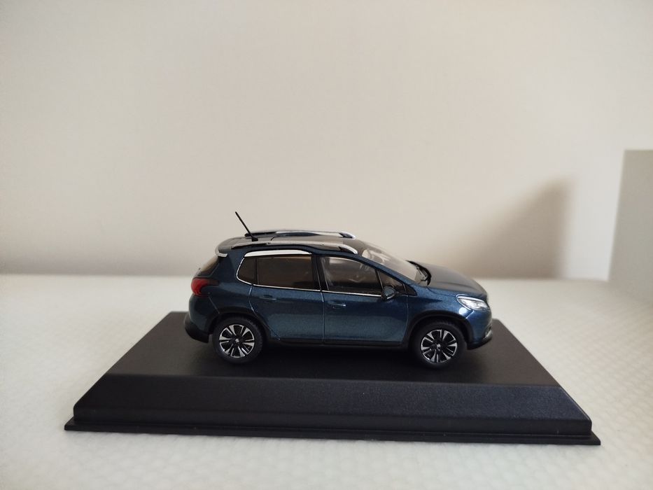 Miniatura Peugeot 2008 Nova 1/43