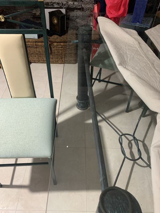 Mesa vidro ,estrutura de ferro enfurujado  ! Tam, 170mm x100mm