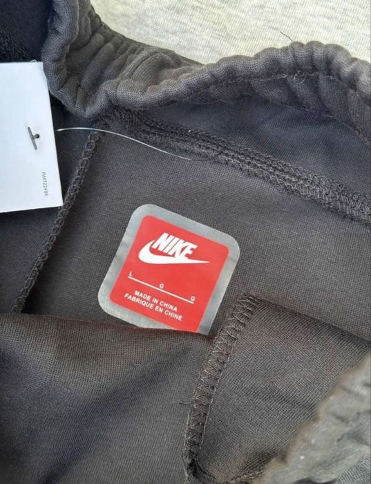 В наявності!!!                                     Шорти Nike Tech Fleece