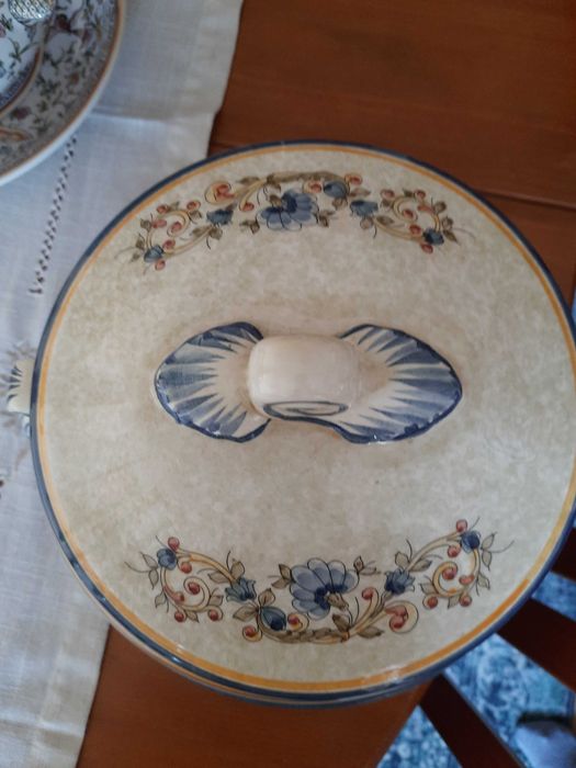Terrina decorativa. Loiça Portuguesa