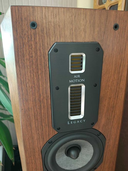 Kolumny Legacy Signature SE