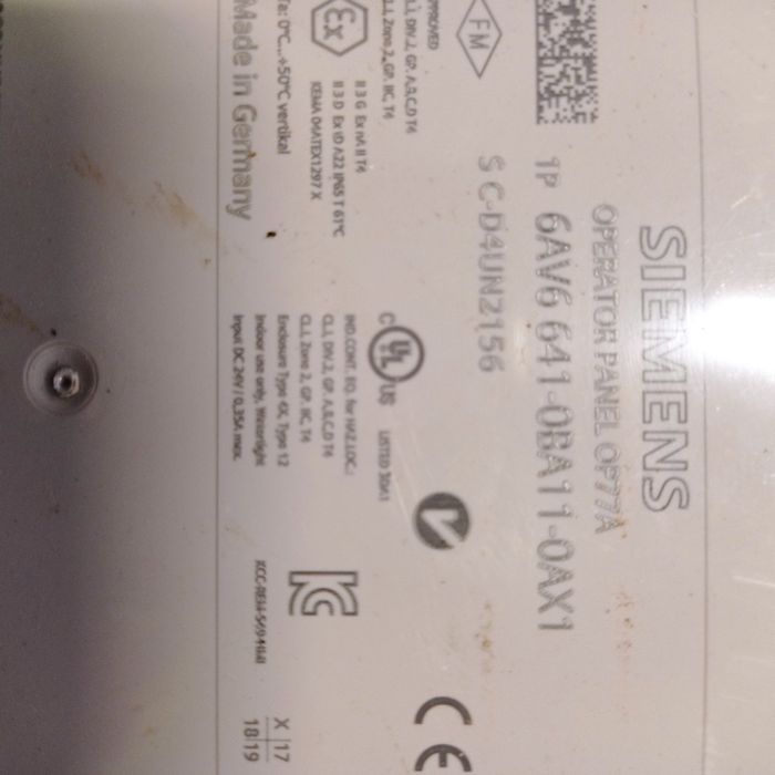 Siemens  6AV6 641-OBA11-0AX1 panel operatorski OP77A