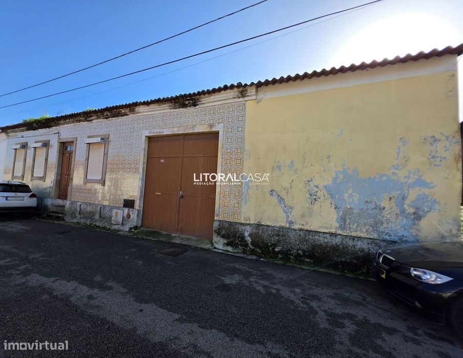 Moradia para Remodelar - Com Potencial
