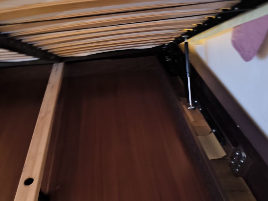 Łoże małżeńskie sprzedam