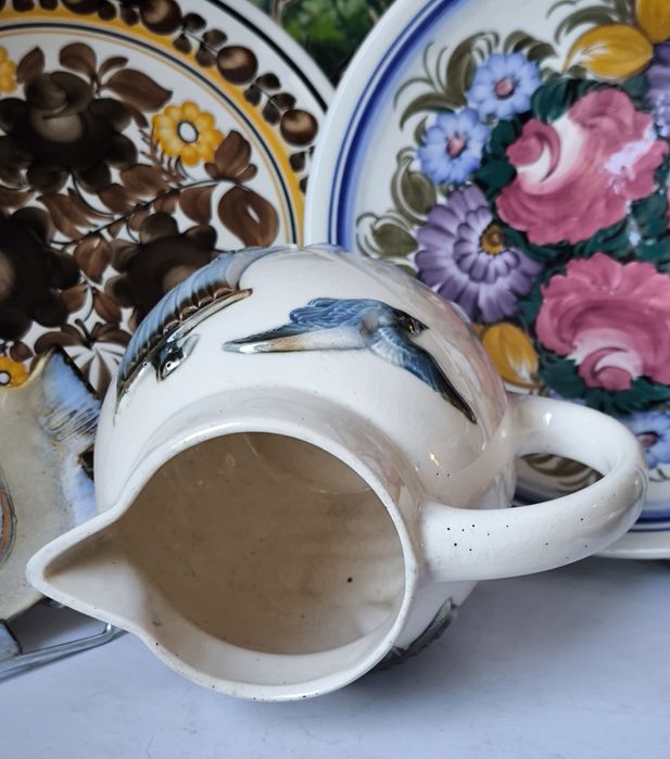 Dzbanek piękna stara ceramika