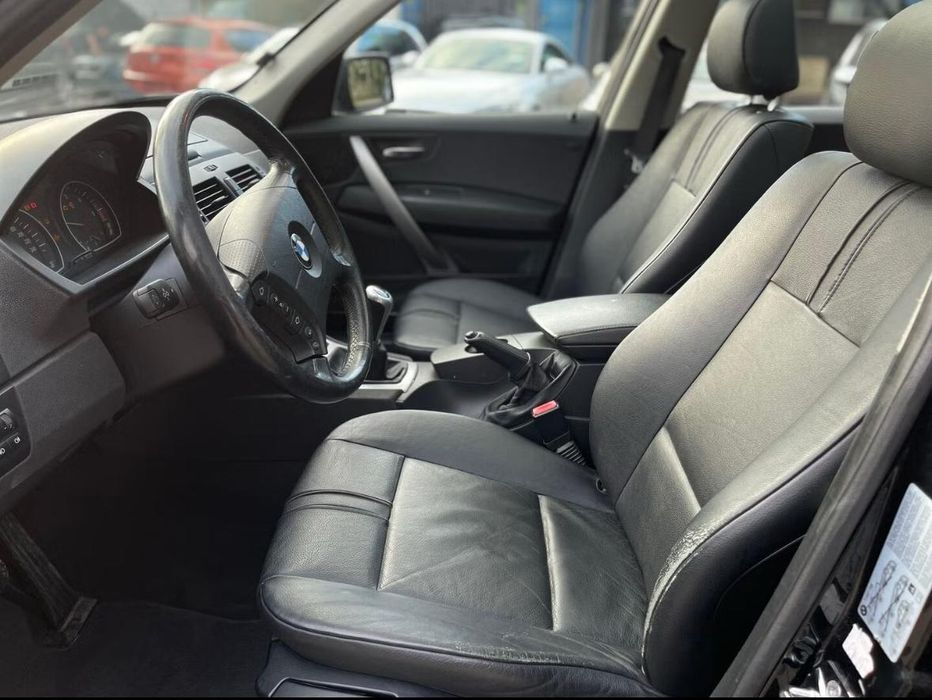 BMW X3 2005,2L DIESEL ,MKPP Авто знаходиться в УКРАЇНІ.Документи робляться  повний пакет.