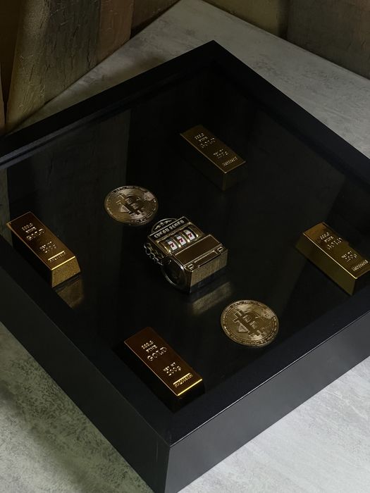 Картина постер 3д casino,bitcoin,gold