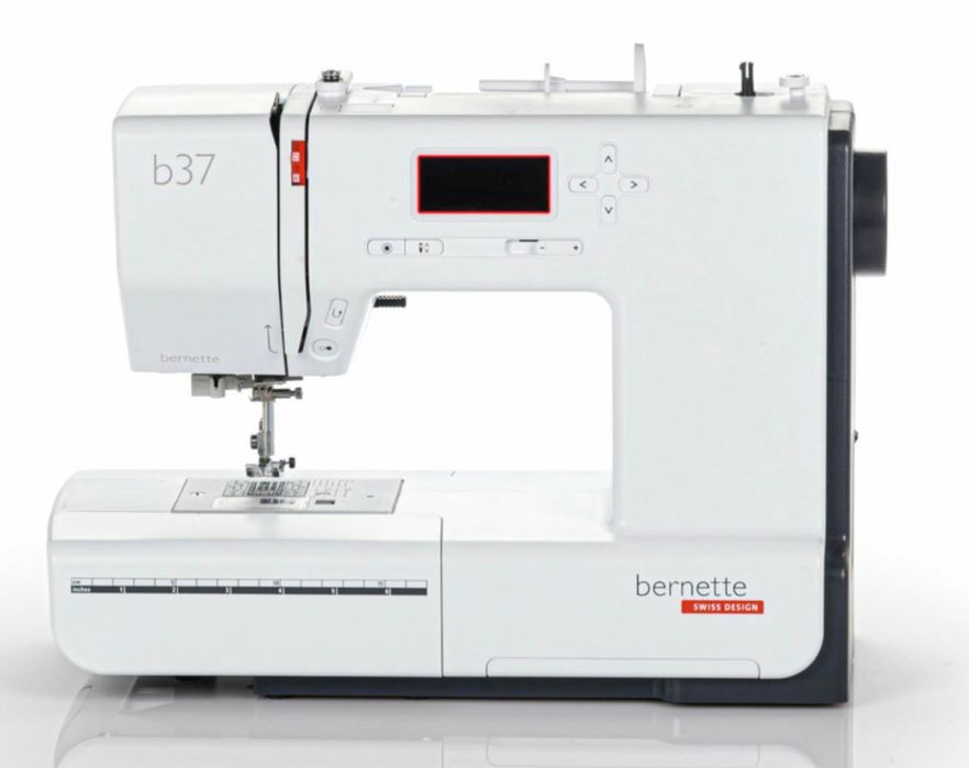 Швейна машина Bernina Bernette B37