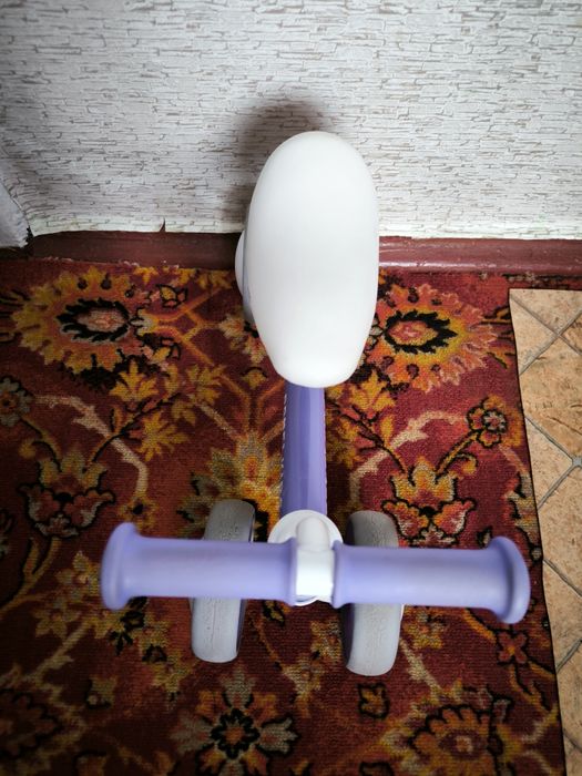 Беговел для девочки 1-2 года