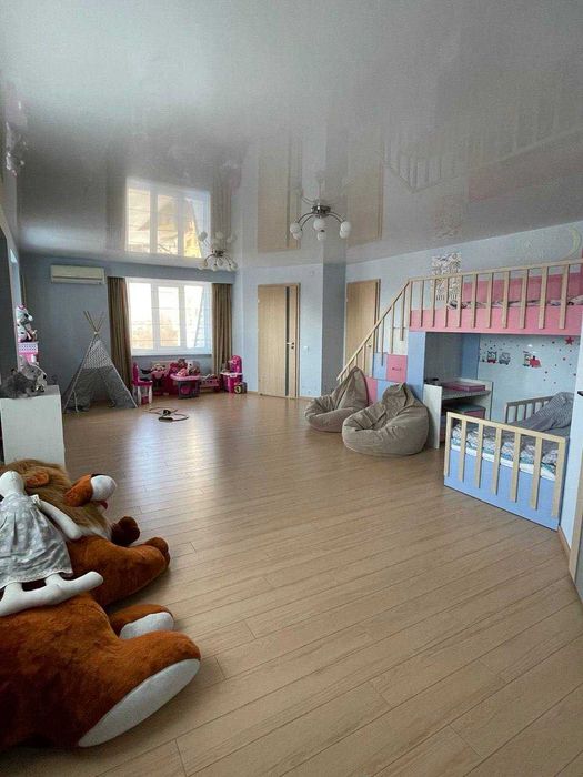 Продам 4х комнатную, 2х уровневую квартиру Аллы Горской Рабочая