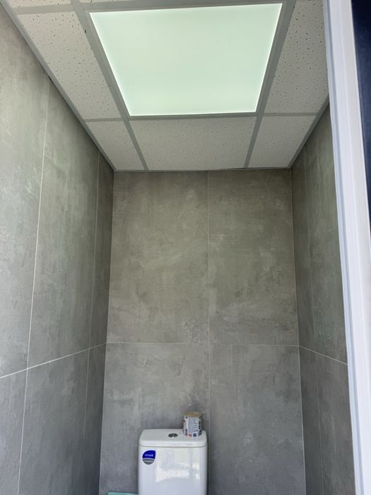 Неперевершена Американка поруч з лісом(!)