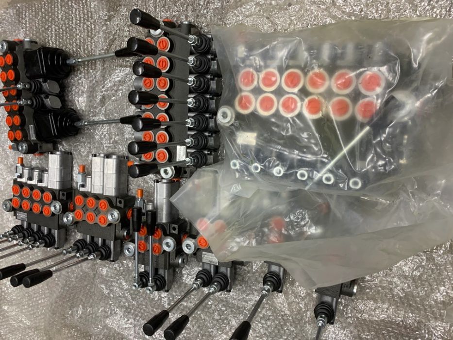 Распределитель болгарский Р80 на минитрактор, погрузчик, манипулятор