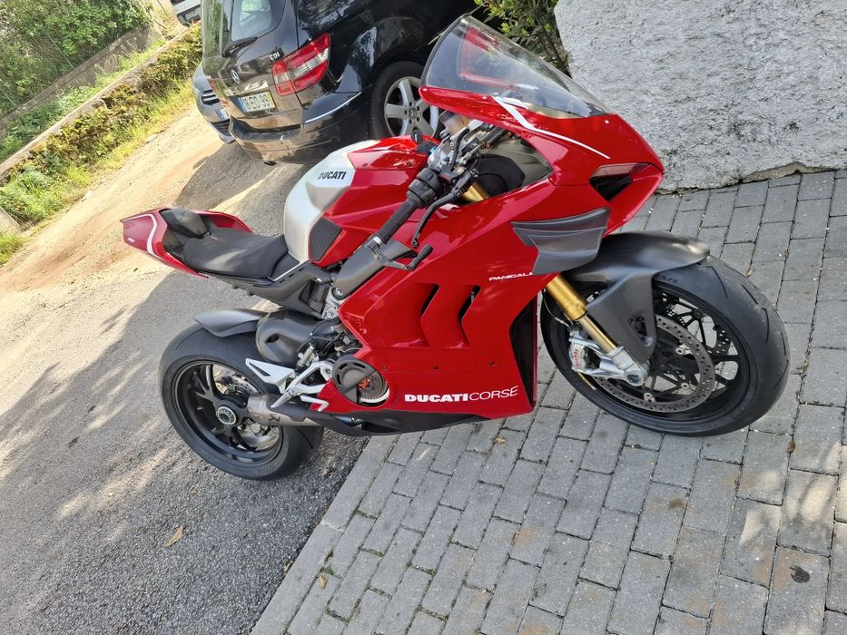 Ducati Panigale V4 R