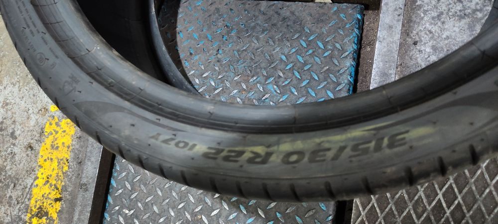 Pneus 315/30/22 Pirelli semi novos