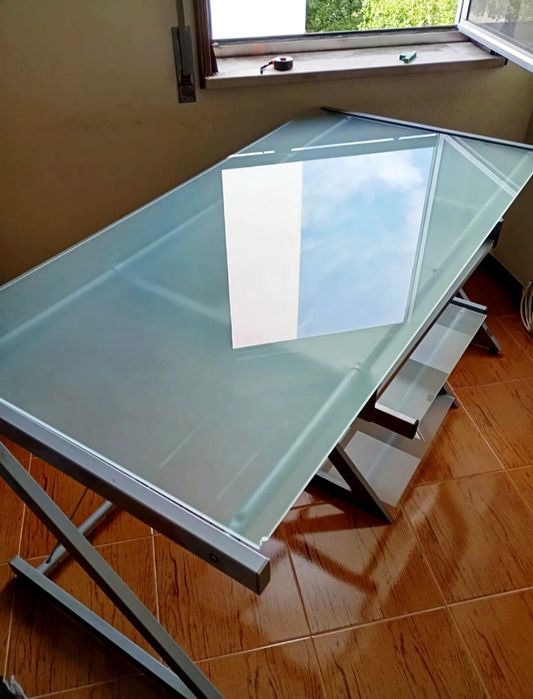 Conjunto Secretária e Mesa-Estante