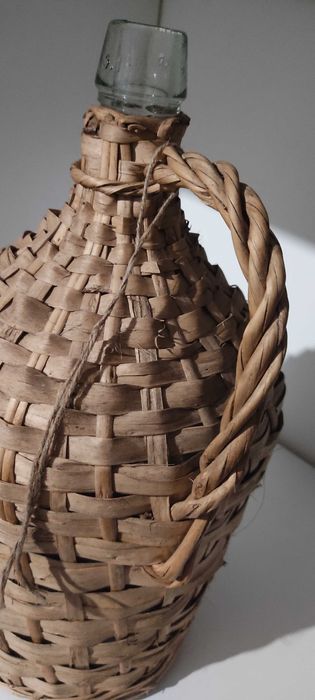 Garrafão vidro empalhado